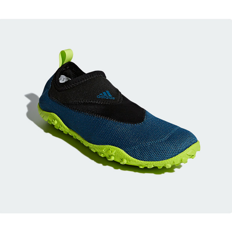nike men water shoes
